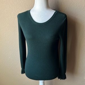 Ann Taylor Factory green ribbed long sleeve sweater, size medium petite
